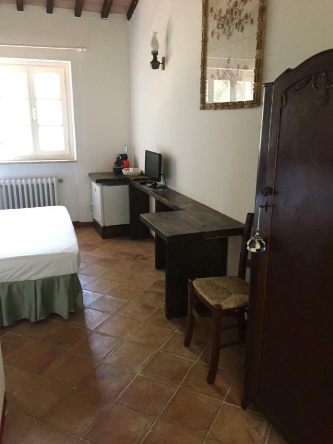 Casale Ai Poggi Guest House ออร์เบเตลโล ภายนอก รูปภาพ